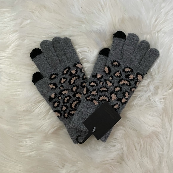 2 piece winter set, gloves and beanie - Picture 4 of 11